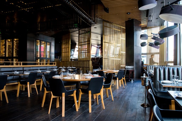 A restaurant ready to welcome customers